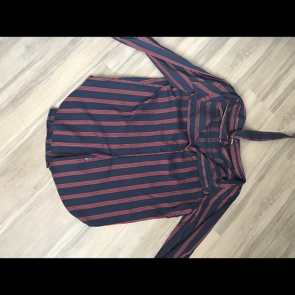 Shirt - Picture 2 of 4